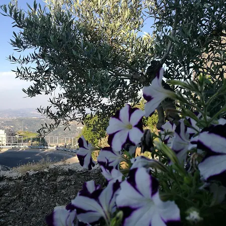 L'antico Borgo 게스트하우스 게라스